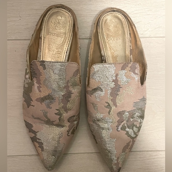 GUESS - Camouflage Pattern Mules - Picture 3 of 7